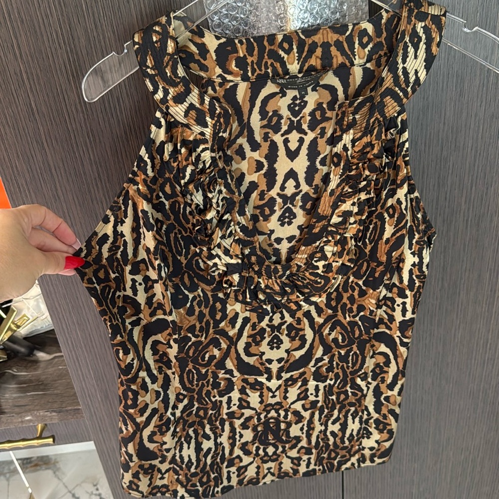 Rock & Republic Gorgeous Print and Fit Blouse 💯